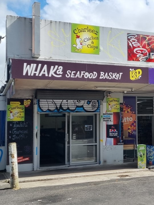 Whaka Seafood And Takeaways